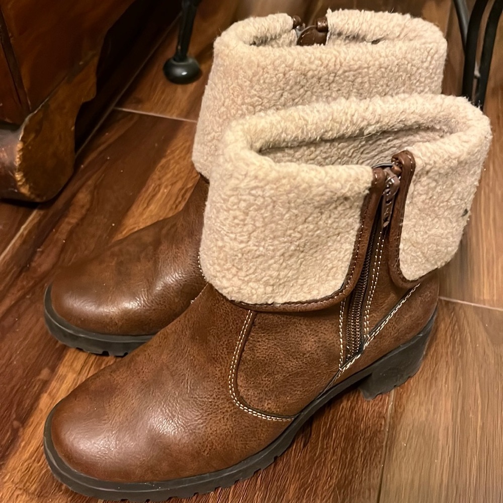 Aerosoles Ankle Boots Size 5